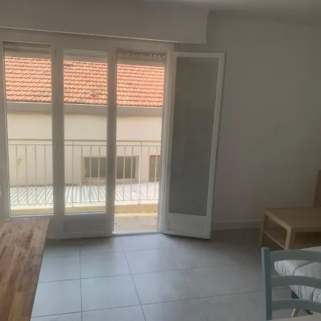 30m2 니스